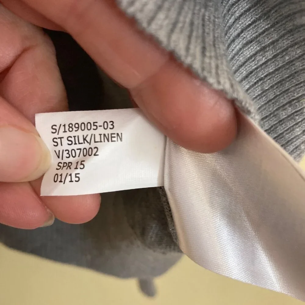 Banana Republic Sweater Mens Medium Silk Linen Gray Long Sleeve V-Neck Preppy
